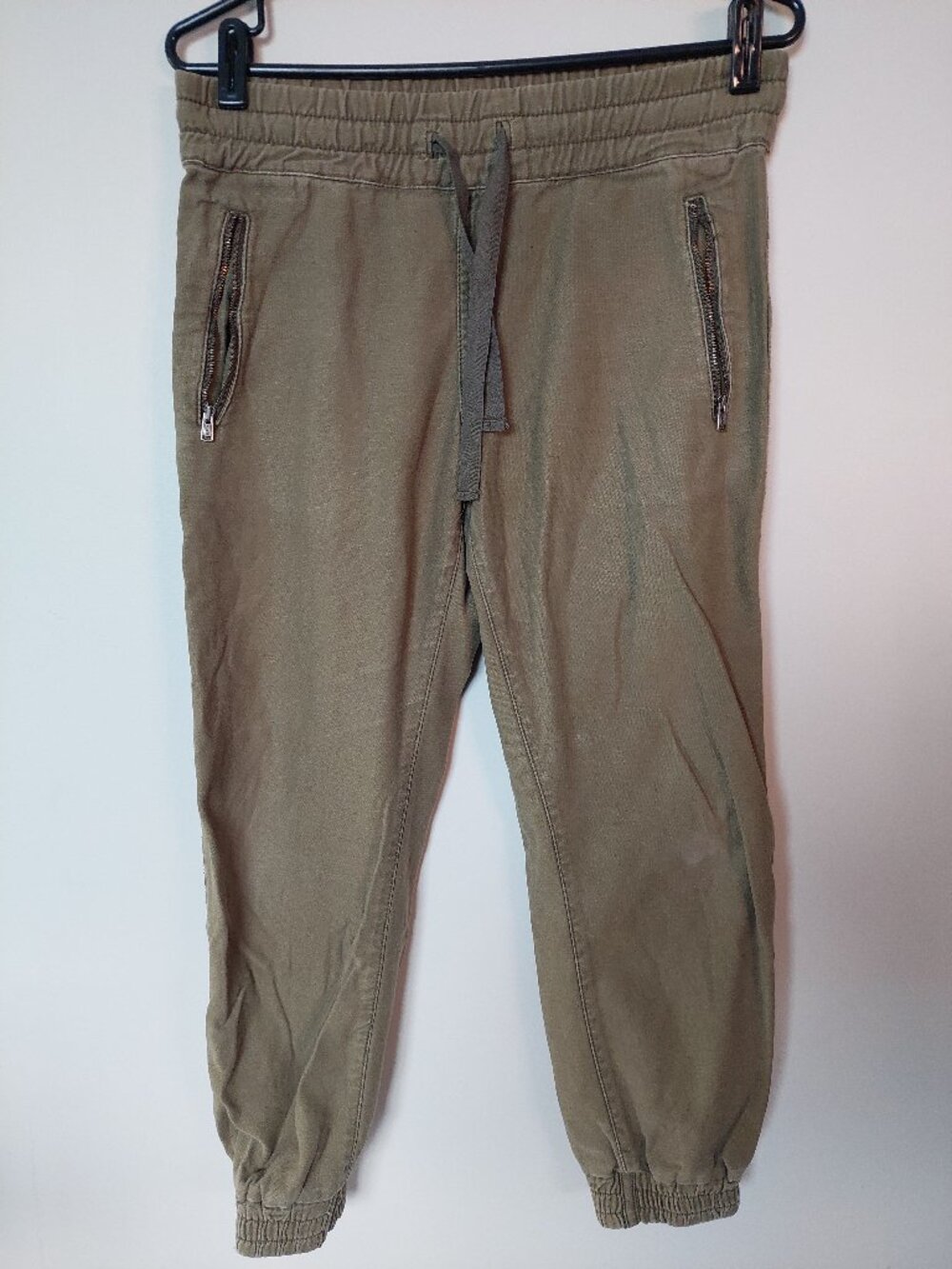 TNA Women's Size 2 Alix Cargo Joggers in Olive Green from Aritzia